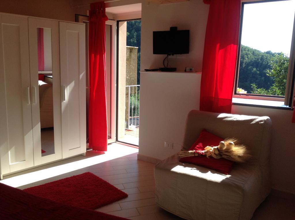 Casa Vacanze Albachiara Massa  Szoba fotó